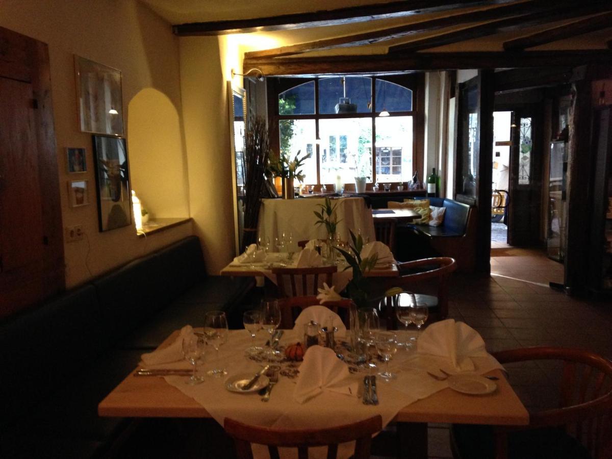 Marktplatzhotel - Restaurant Tafelspitz Weinheim Extérieur photo