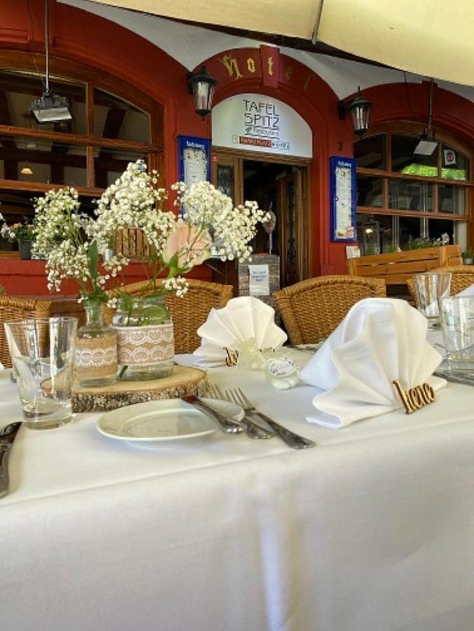 Marktplatzhotel - Restaurant Tafelspitz Weinheim Extérieur photo